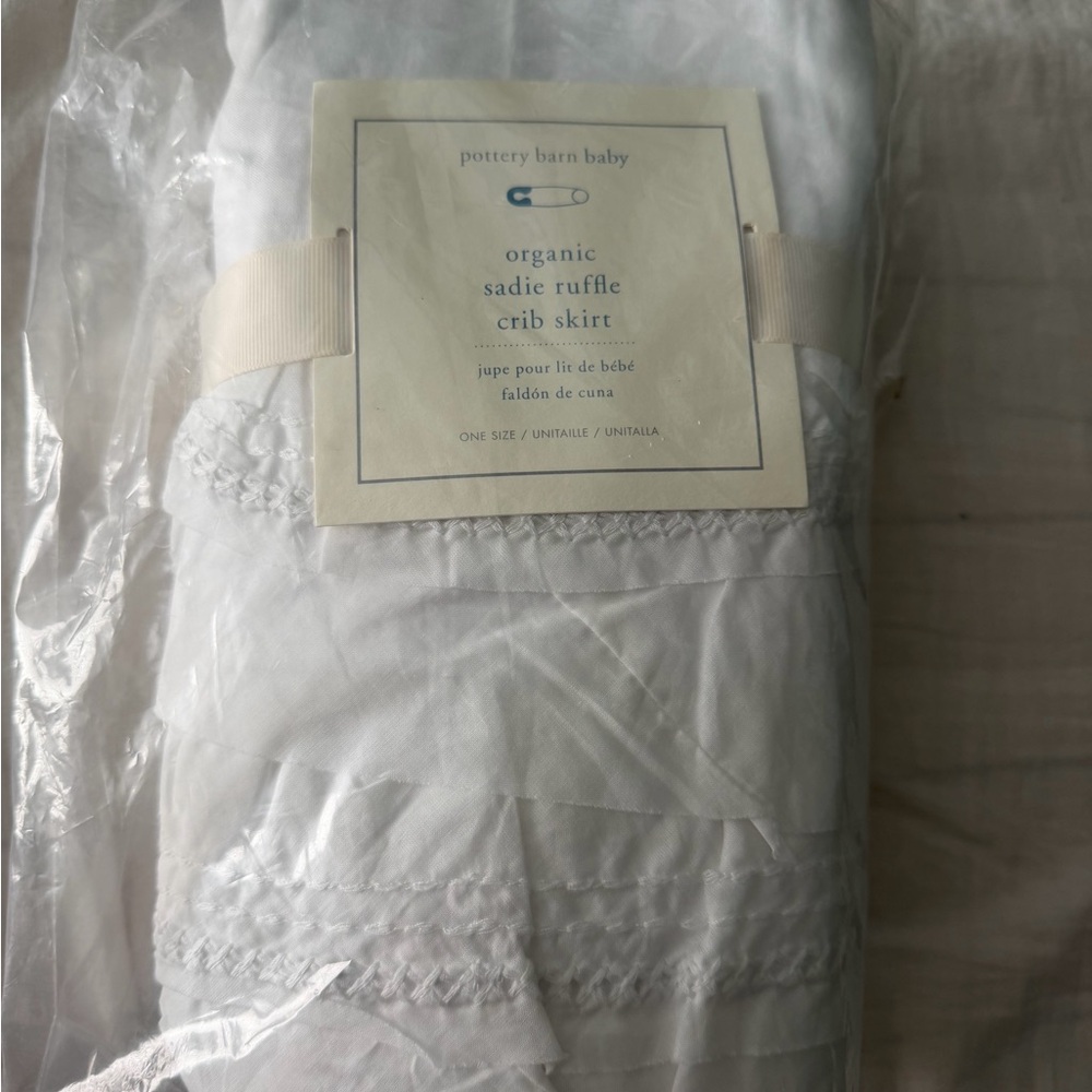 Pottery Barn White Organic Sadie Ruffle Crib Skirt